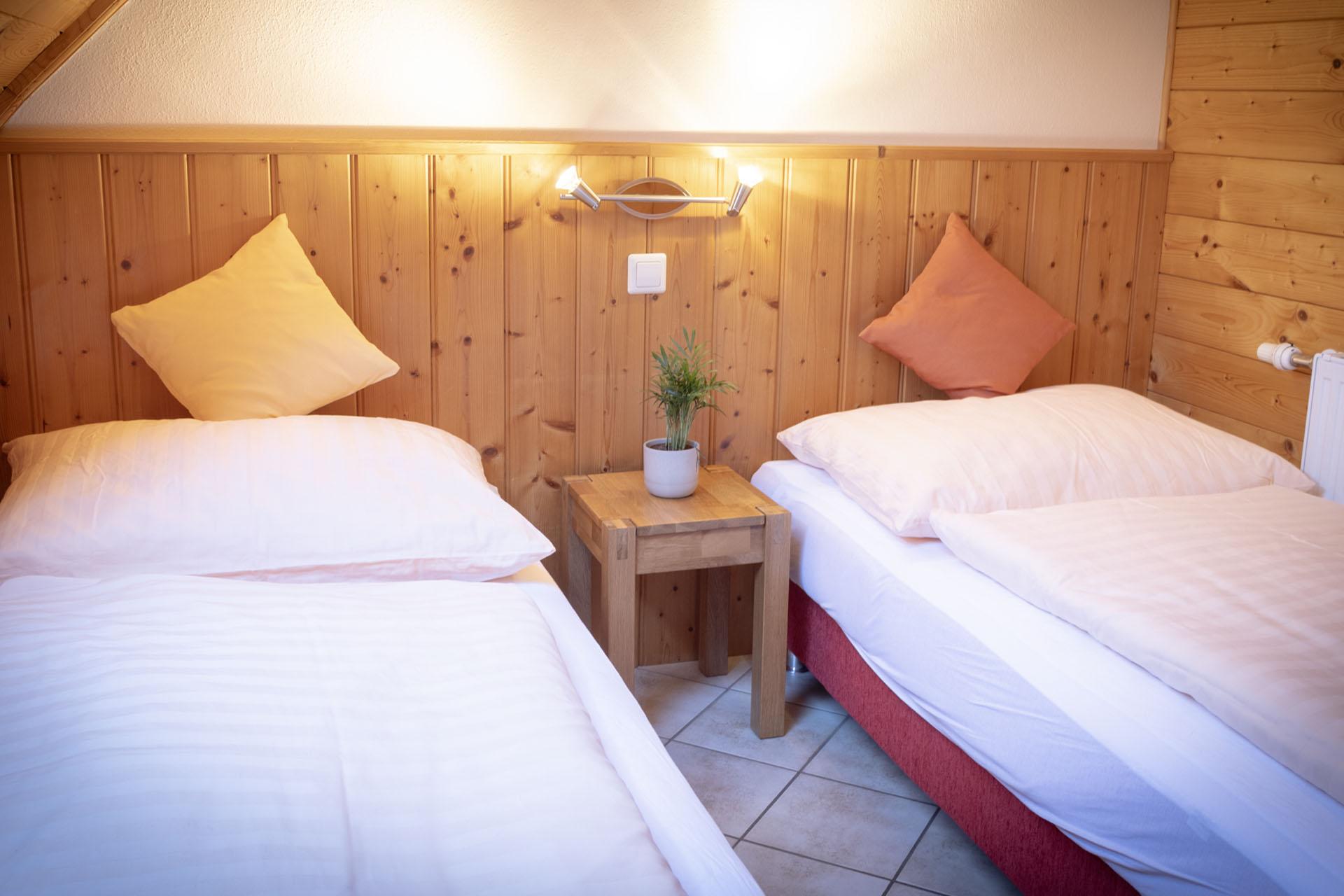 Innenbereich der Zimmer/Appartements im Gästehaus/Pension Kreischberg, Familie Mayer
