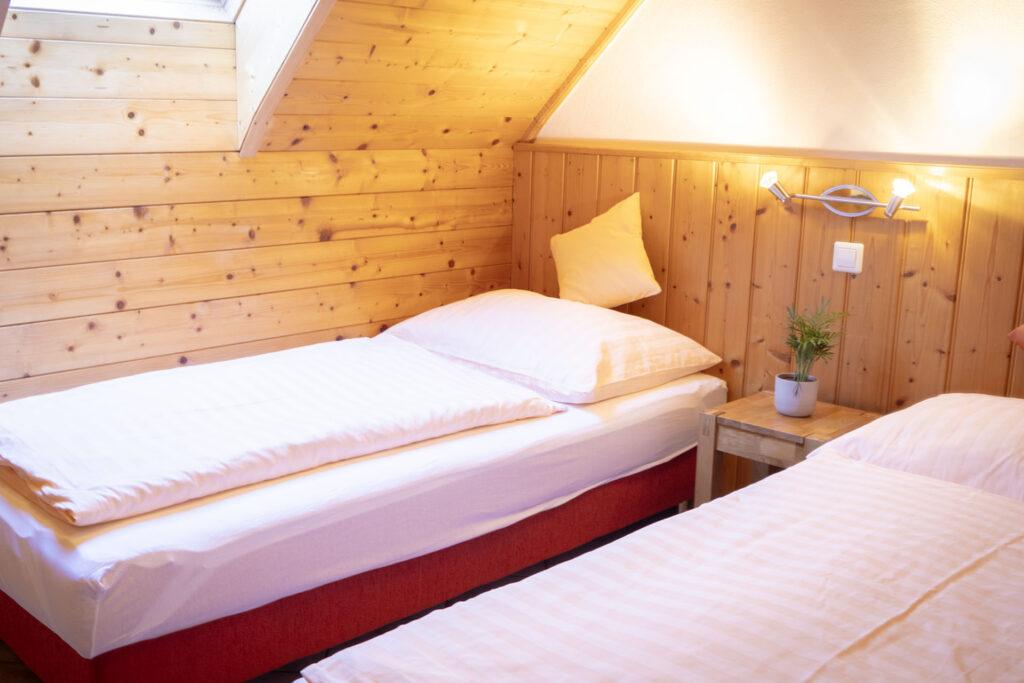 Innenbereich der Zimmer/Appartements im Gästehaus/Pension Kreischberg, Familie Mayer
