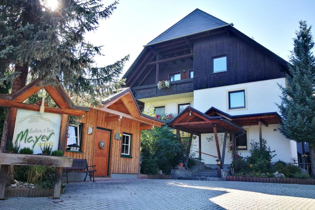 Bild des Gästehauses/Pension Mayer am Kreischberg, Außenansicht des Gebäudes